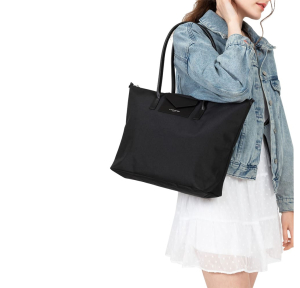 Grand sac cabas Lancaster Smart KBA 516-31-NOIR porté mannequin