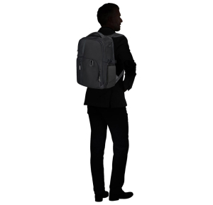 Sac à dos porte ordinateur 15.6" Samsonite BIZ2GO 142144 1041 de couleur noir, porté mannequin