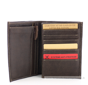 Portefeuille vintage cuir destroy Arthur & Aston Cristiano 62-423 couleur Châtaigne vue rangement pour cartes