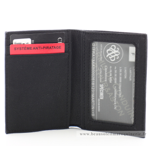 Porte-cartes en cuir Oscar 1978-100-A Arthur & Aston couleur noir ouvert