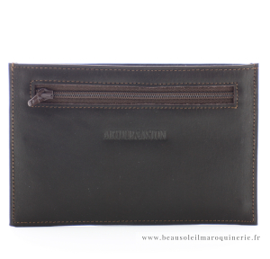 Porte papiers Arthur & Aston en cuir plongé Pablo 1589-804C couleur chataigne vue de dos