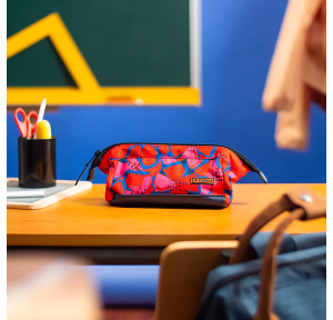 Trousse zippée à crayons Cabaïa Avenida de Liberdade mis en scène