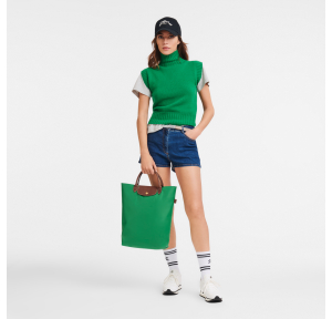 Sac cabas porté main M Le Pliage Longchamp 10168089 P88 Vert, porté mannequin