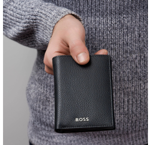 Porte-cartes Flap Hugo Boss Classic Grained cuir grainé HLG416A Noir porté