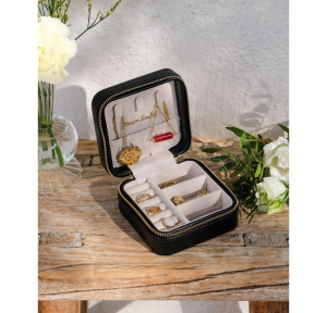 Boîte à bijoux Maison Scarlett  pour voyage Corinne CORIN2-C NOI couleur noir, ouvert