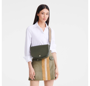 Sac bandoulière Longchamp M Epure 10296HFY 892 couleur kaki,  porté mannequin