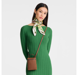 Petit sac porté travers Longchamp Le Pliage Xtra 10285987 504 couleur Cognac , porté mannequin