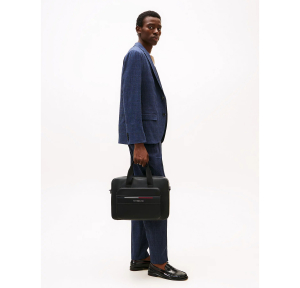 Sacoche Tommy Hilfiger pour ordinateur portable Signature AM0AM13198 BDS couleur noir, porté mannequin