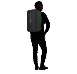 Sac de voyage Samsonite Biz2Go 155239 1316, couleur
Earth Green, porté mannequin