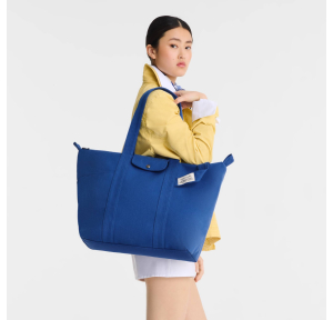 Sac porté épaule Longchamp Le Pliage Collection 10325HIN M01, couleur Atlantic, porté