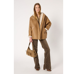 Sac hobo premium Gerard Darel Le Ema en cuir velours DCS78Y4001505 Toundra (Beige foncé) porté