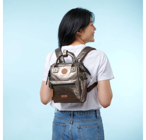 Sac à dos Cabaia adventurer XS ADV XS LOUISV couleur Louisville, porté mannequin