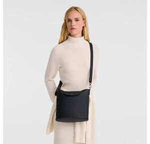 Sac porté travers Longchamp en cuir Le Pliage Xtra 10341987 001 couleur Noir, porté mannequin