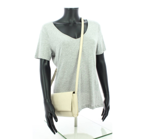 Sac porté travers Biba en cuir CEF3L ECRU couleur Ecru, porté mannequin