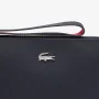 Pochette avec compartiment zippé Lacoste Anna NF2791AA-Q19 Abimes Petunia vue de près Pochette avec compartiment zippé Lacoste Anna NF2791AA-Q19 Abimes Petunia vue de près