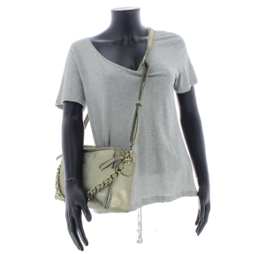 Sac bandoulière Mila Louise double zips en cuir 23673LX  60, couleur Kaki, porté