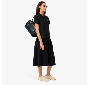 Sac à main Lacoste moyen Celys NF5231AQ 000, couleur Noir, porté