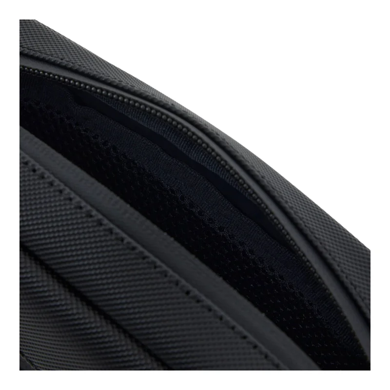 Petit sac reporter LCST en Petit Piqué Noir Lacoste Vue intérieure Petit sac reporter LCST en Petit Piqué Noir Lacoste Vue intérieure