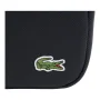 Petit sac reporter LCST en Petit Piqué Noir Lacoste Vue détail logo Petit sac reporter LCST en Petit Piqué Noir Lacoste Vue détail logo