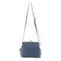 Sac bandoulière Kansas Blink en cuir tressé KAB21L BLUE Bleu Biba Vue dos avec bandoulière Sac bandoulière Kansas Blink en cuir tressé KAB21L BLUE Bleu Biba Vue dos avec bandoulière