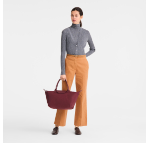Sac à main L Le Pliage One L1626 979 P87 Bordeaux Longchamp Vue mannequin