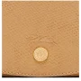 Sac bandoulière M Épure 10296 HYZ M81 Dulce Longchamp Vue détails logo et bouton pression Sac bandoulière M Épure 10296 HYZ M81 Dulce Longchamp Vue détails logo et bouton pression