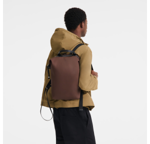 Sac à dos L Le Pliage Energy Cacao Longchamp Vue mannequin