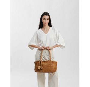 Leather shoulder bag BIBA Perkins Camel Biba Vue mannequin