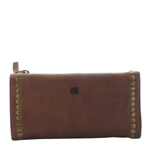 Grand portefeuille clouté Biba Portland POR4L CUERO couleur cognac vue de face.