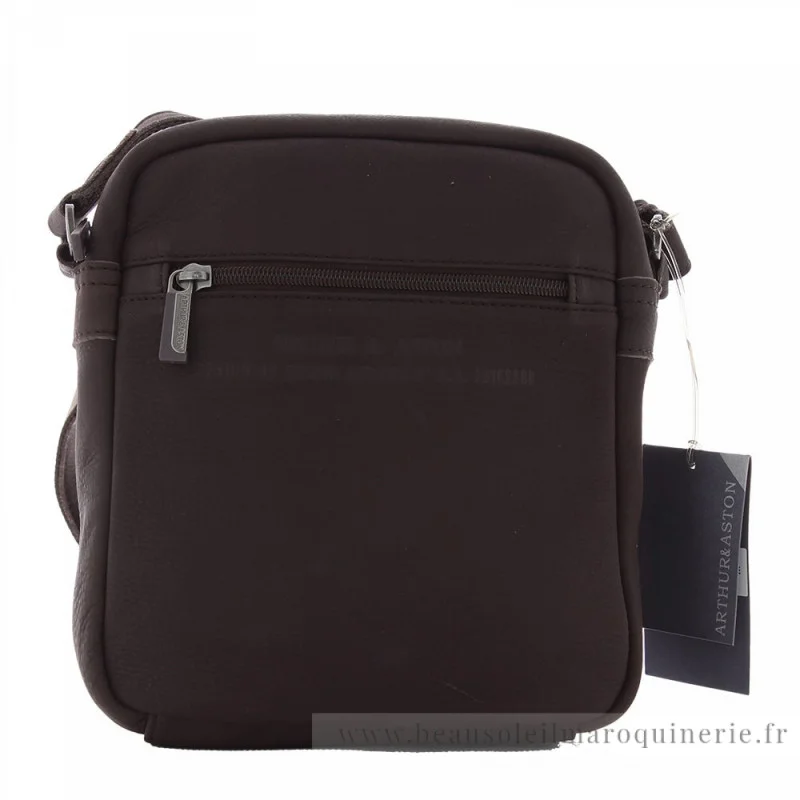 Petit sac porté travers Oscar 1978-05-C Arthur & Aston couleur châtaigne vue de derrière Petit sac porté travers Oscar 1978-05-C Arthur & Aston couleur châtaigne vue de derrière